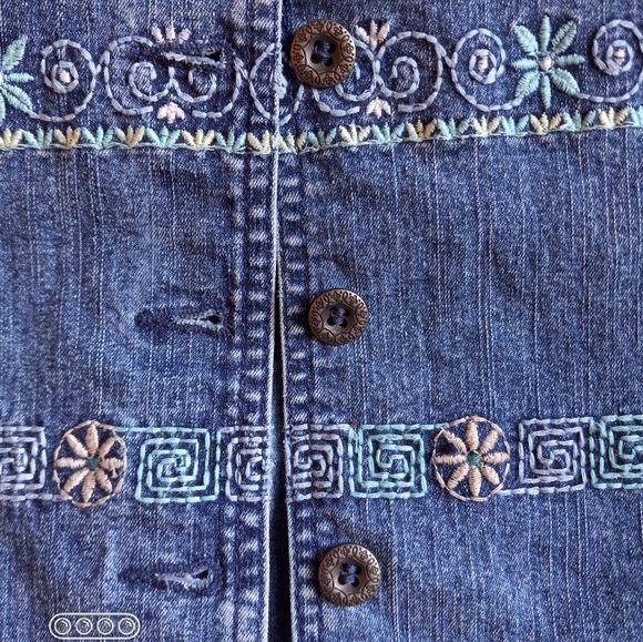 Alfred Dunner Blue Jean Vest - Picture 10 of 14